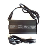 Ladegerät 43,2V 5A XLR-3 210 Watt für 36V LiFePo4 Akkus Aktiver Lüfter