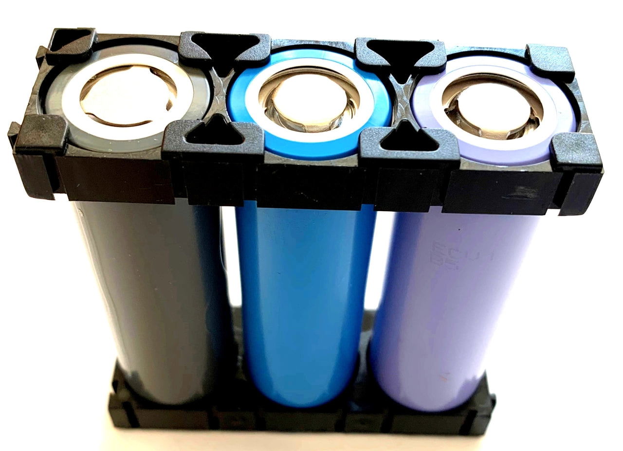 21700 Zellenhalterung Abstandhalter Kunststoff für 3 x 21700 Akkuzellen - Enerprof