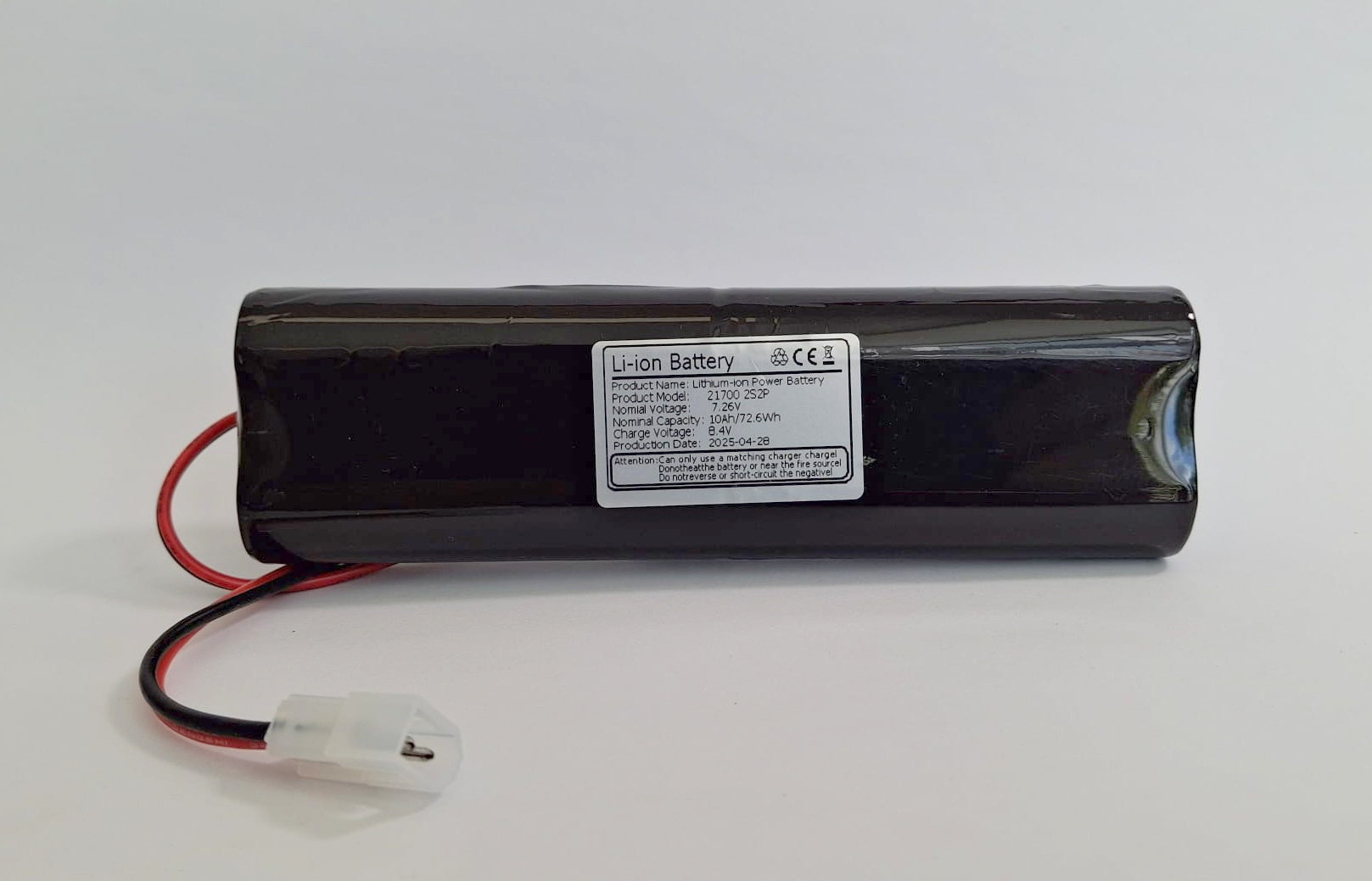 ENERpower Treptow Akku 7,4V 10000mAh Molex LED Stick Ladestandanzeige