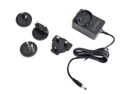 2S 2A International (8,4V) Steck Ladegerät für Li-Ion / Li-Po Akkus 7,2V-7,4V (GS, CB, ETL)