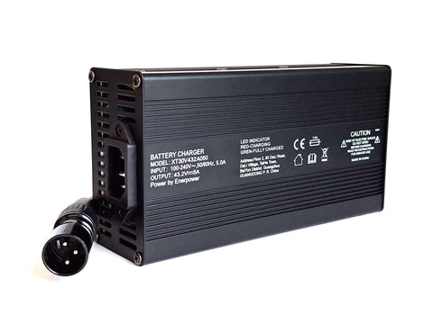 Ladegerät 43,2V 5A 210 Watt für 36V LiFePo4 Akkus Aktiver Lüfter XT-90 weiblich