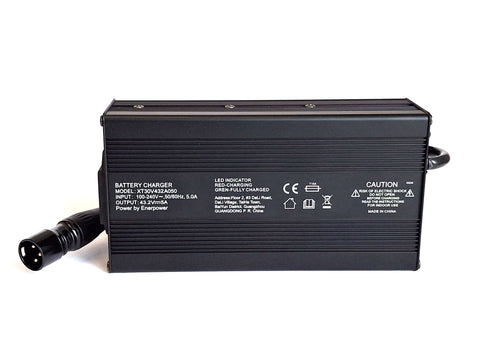 Ladegerät 43,2V 5A 210 Watt für 36V LiFePo4 Akkus Aktiver Lüfter XT-90 weiblich