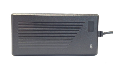 4S 4A DC Rundstecker weiblich / männlich (16,8V) Li-Ion Ladegerät ENERpower Desk-Top