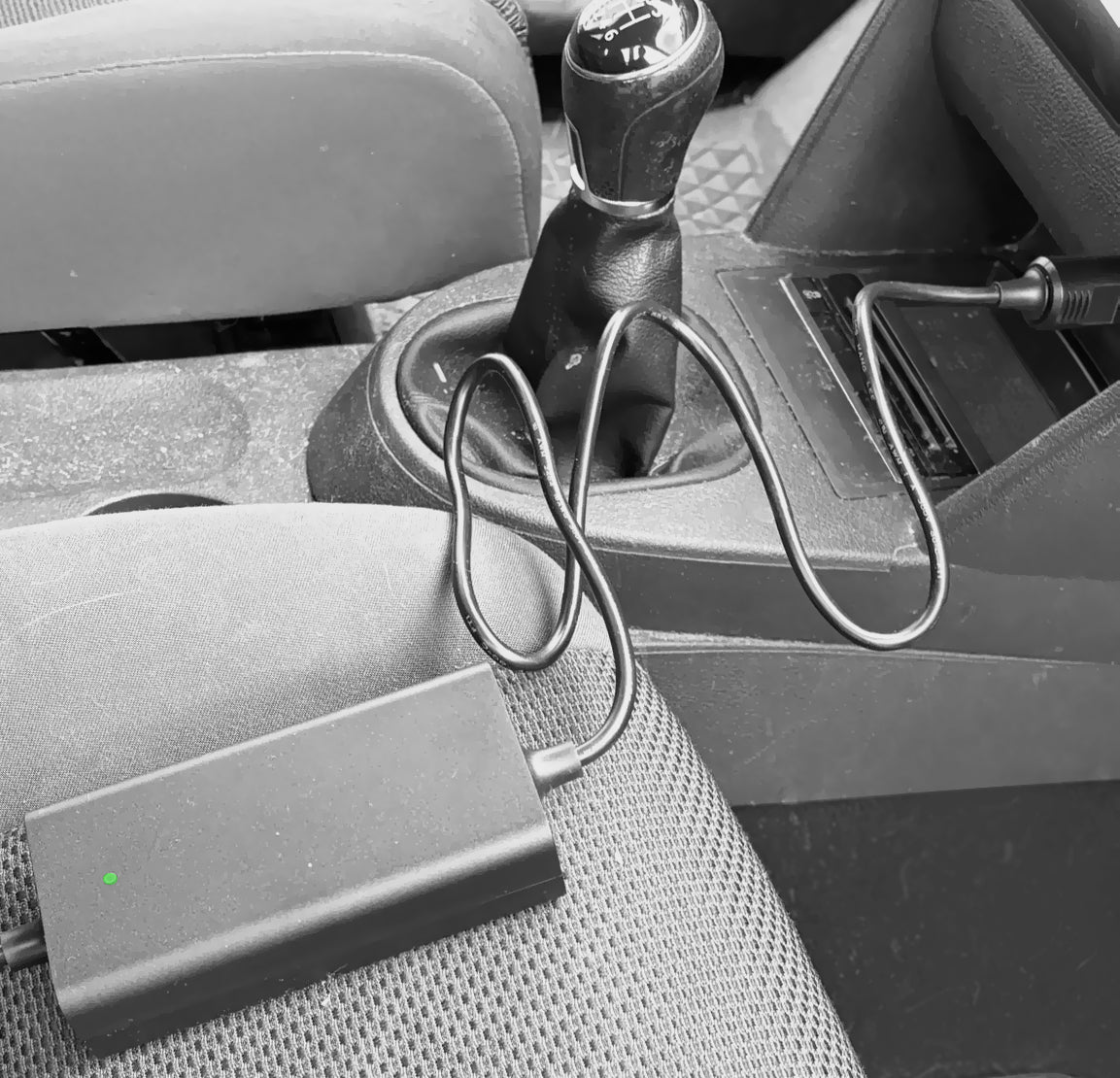 Enerpower DC-DC 12V-24V replacement charger (42V) for Li-Ion batteries 36V 2A XT-60 male