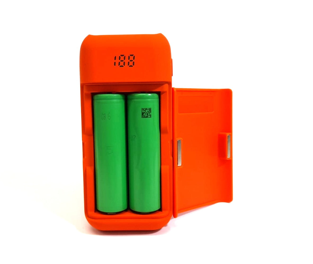 Xtar PB2 - 7000 mAh Powerbank & Li-Ion Ladegerät (Orange)