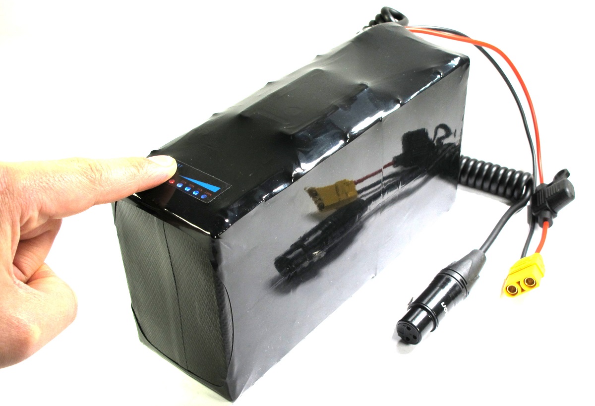 Softpack Battery 43.2V 10Ah BMS 20A XLR-3 - rectangular (430Wh)